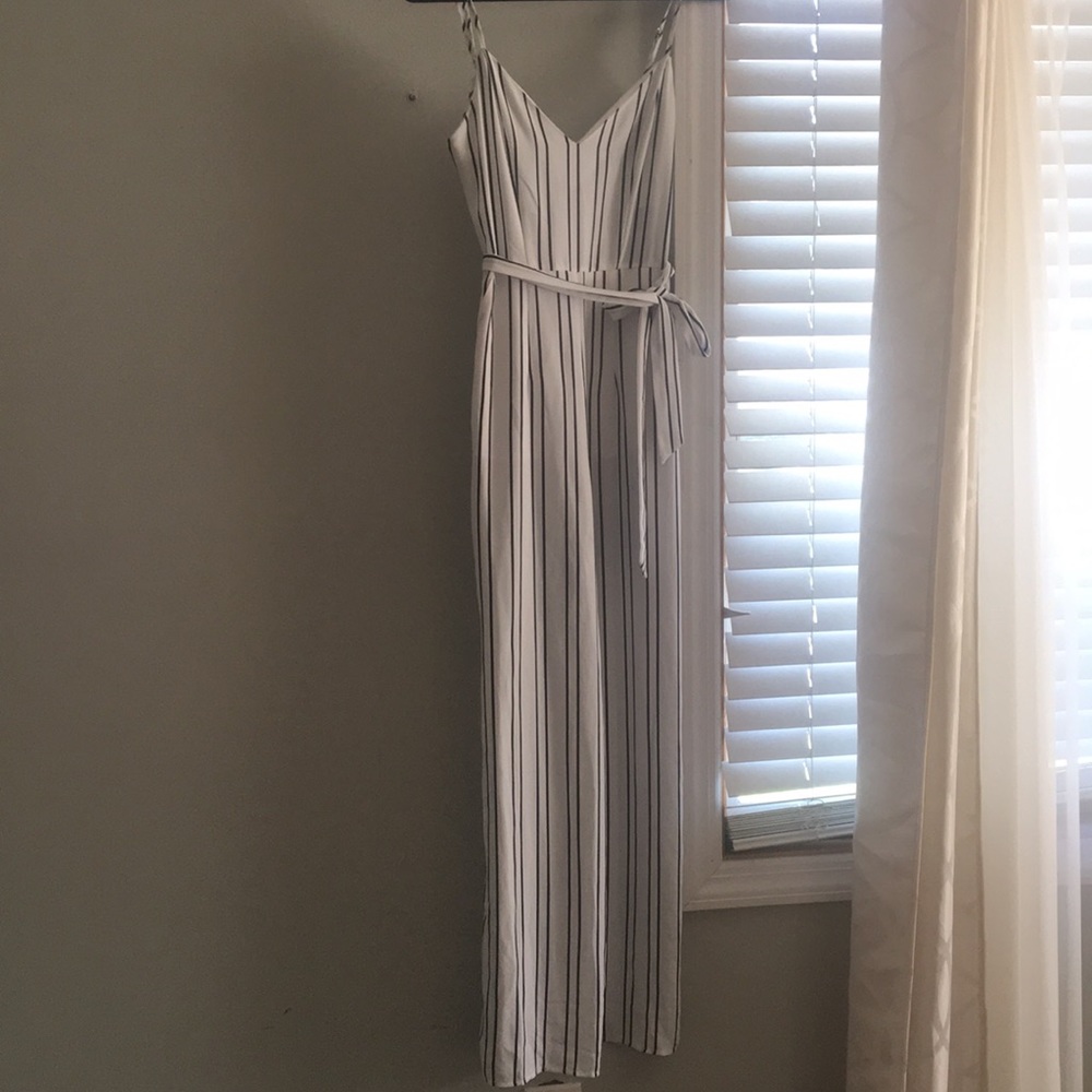 Forever 21 jumpsuit white and blue striped